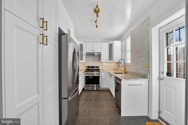 $815,000 | 1123 I Street Northeast, Washington, DC 20002