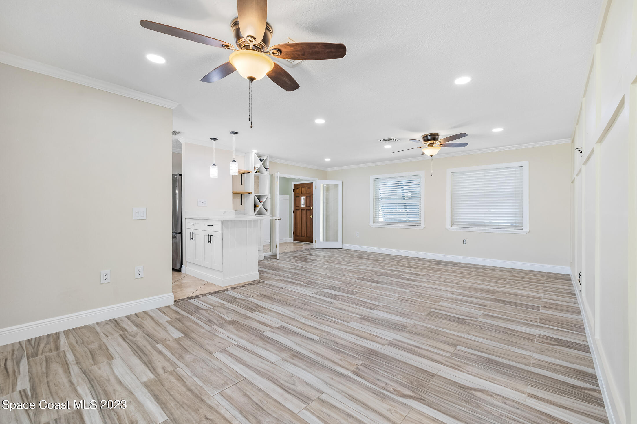 2518 Reed Avenue Melbourne, FL 32901 - Photo 12 of 34 Living