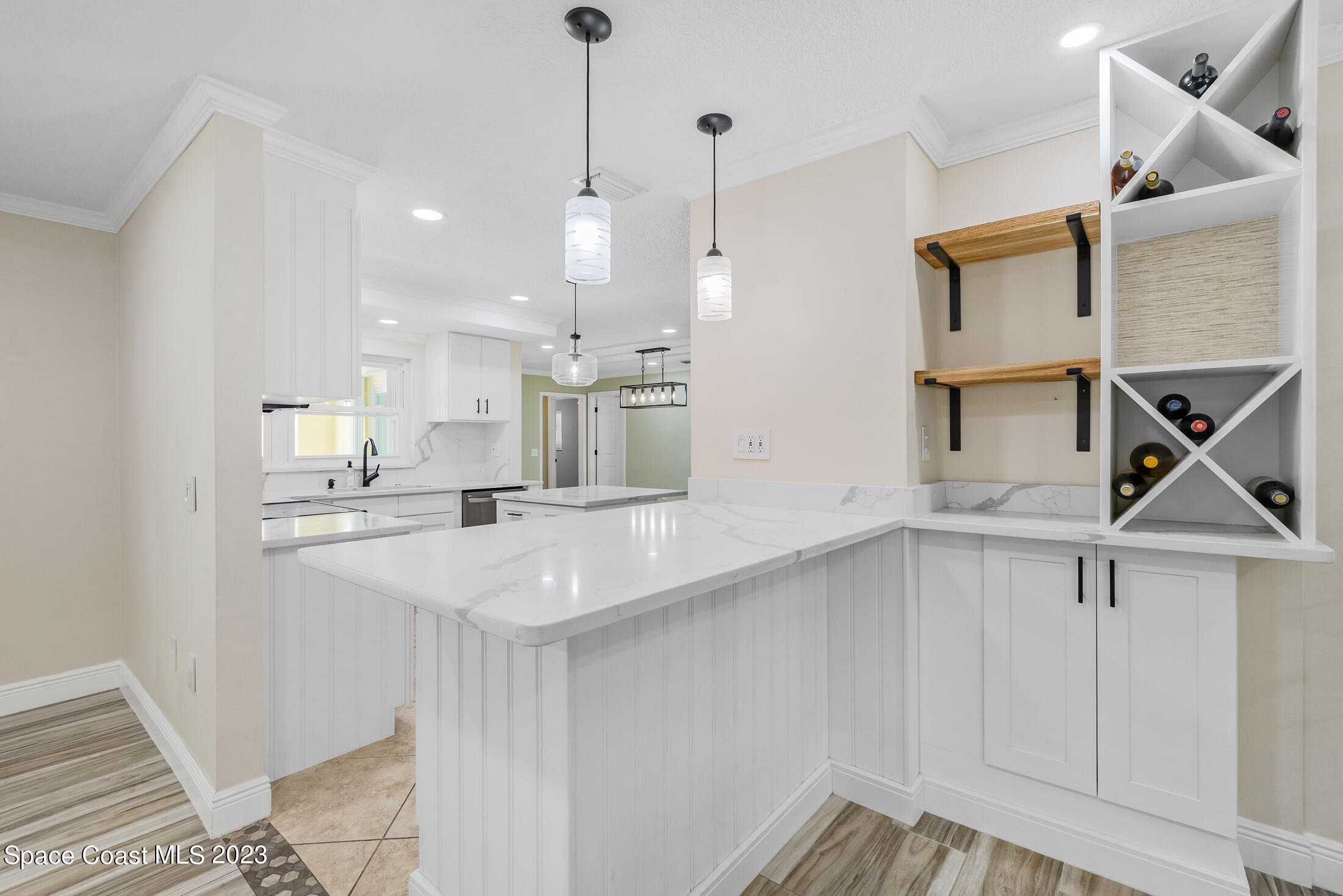 2518 Reed Avenue Melbourne, FL 32901 - Photo 19 of 34 Breakfast Bar