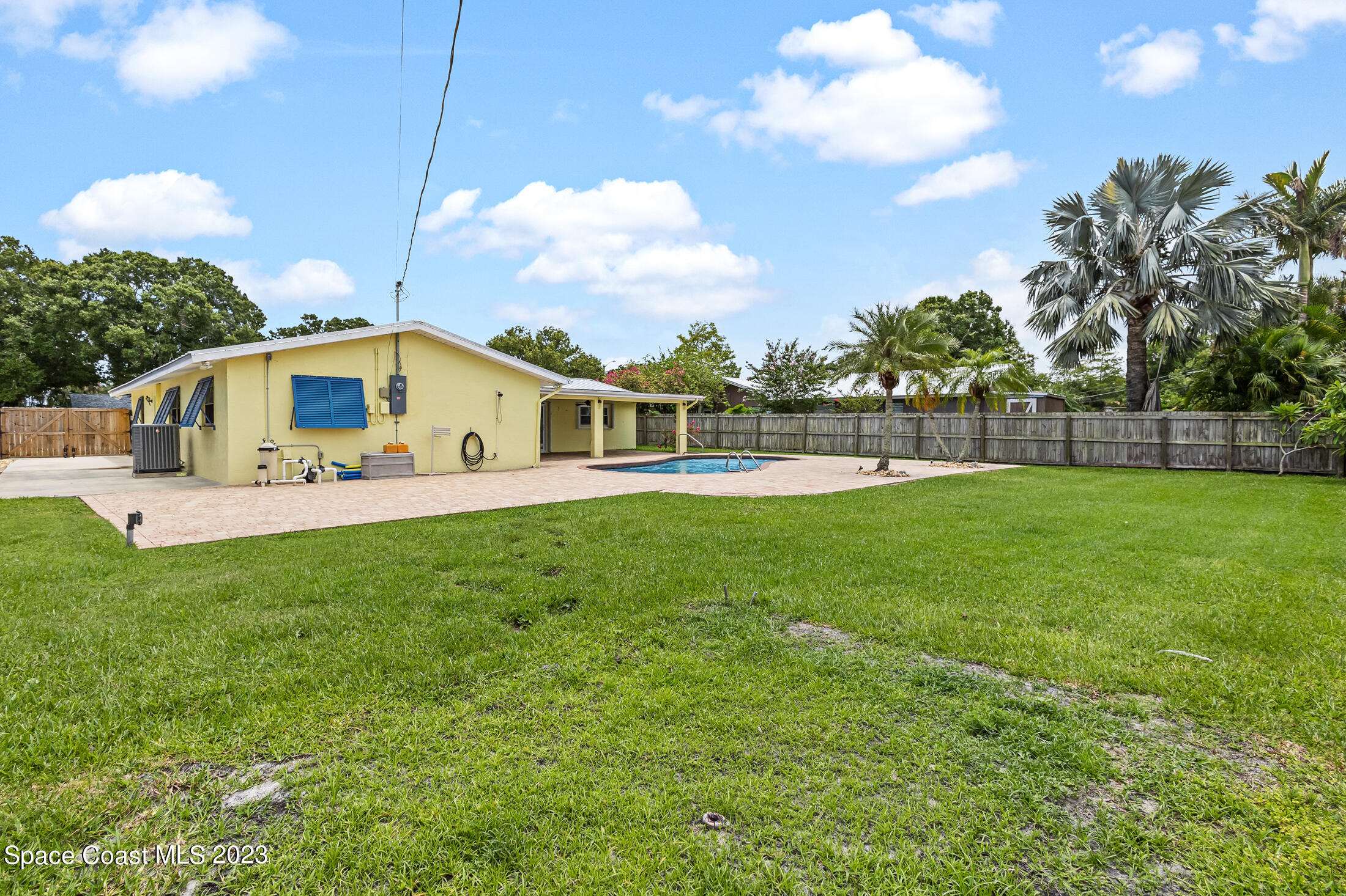 2518 Reed Avenue Melbourne, FL 32901 - Photo 34 of 34 Paver backyard