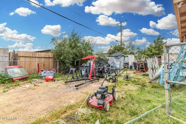 a view of outdoor space yard and patio
