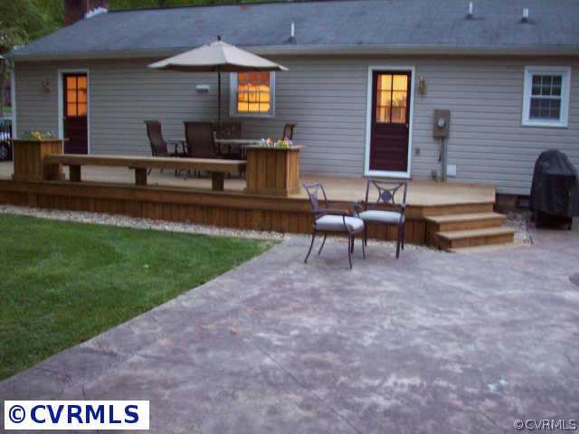 14420 Rosebud Road Chesterfield, VA 23838 - Photo 2 of 7 a view of a house with a yard and sitting area