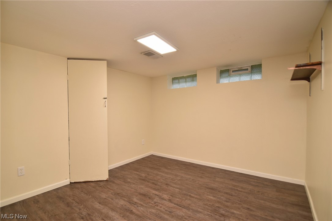 33600 Baldwin Road Solon, OH 44139 - Photo 25 of 32 Lower level home office