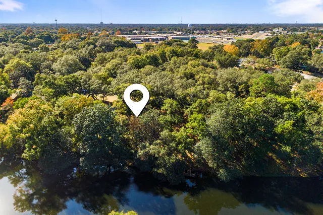 $450,000 | 20 Sherwood Road Northwest, Fort Walton Beach, FL 32547