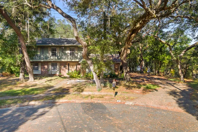 $450,000 | 20 Sherwood Road Northwest, Fort Walton Beach, FL 32547
