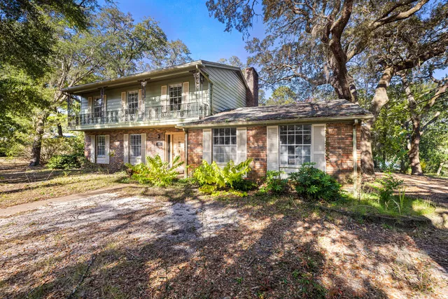 $450,000 | 20 Sherwood Road Northwest, Fort Walton Beach, FL 32547