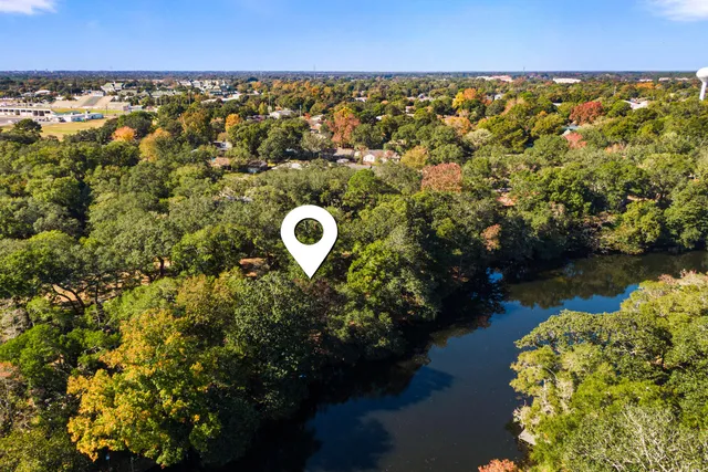 $450,000 | 20 Sherwood Road Northwest, Fort Walton Beach, FL 32547