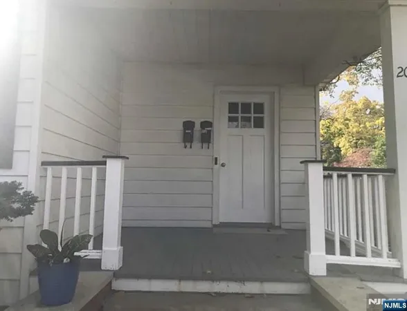 $2,600 | 20 Pine Street, Unit 1, Closter, NJ 07624