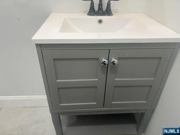 $2,600 | 20 Pine Street, Unit 1, Closter, NJ 07624