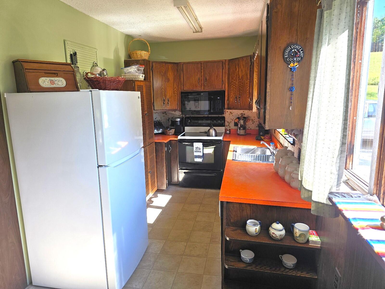 364 Port Douglas Road Keeseville, NY 12944 - Photo 4 of 39 5