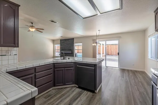 $1,075,000 | 2161 Teakwood Court, Hollister, CA 95023