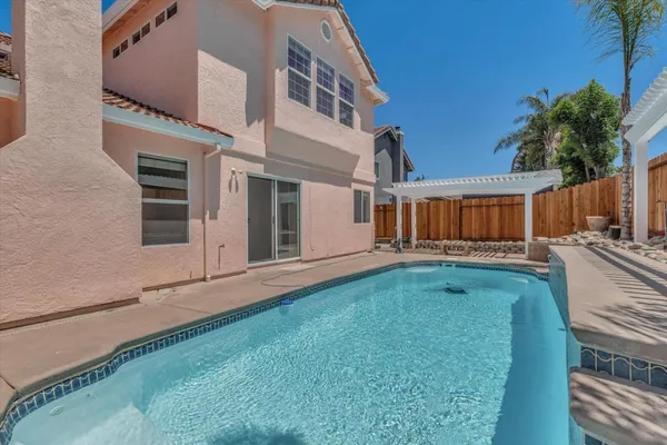 $1,075,000 | 2161 Teakwood Court, Hollister, CA 95023