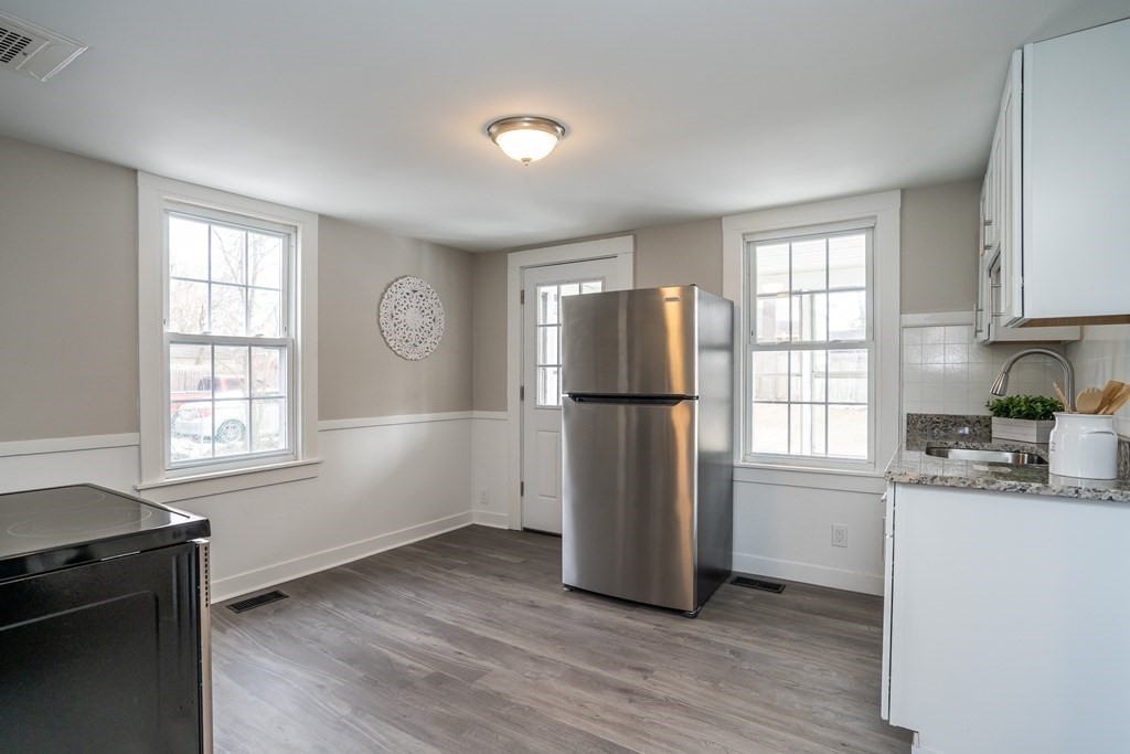 303-305 Water Street Springfield, MA 01151 - Photo 5 of 42 Gallery Image 5