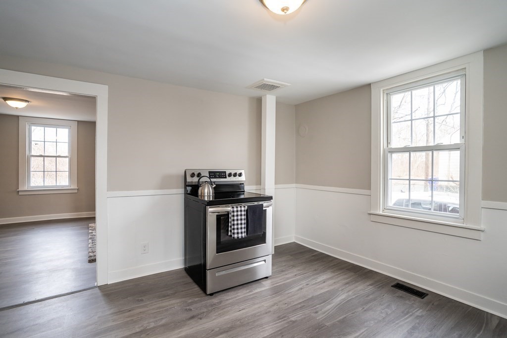 303-305 Water Street Springfield, MA 01151 - Photo 7 of 42 Gallery Image 7