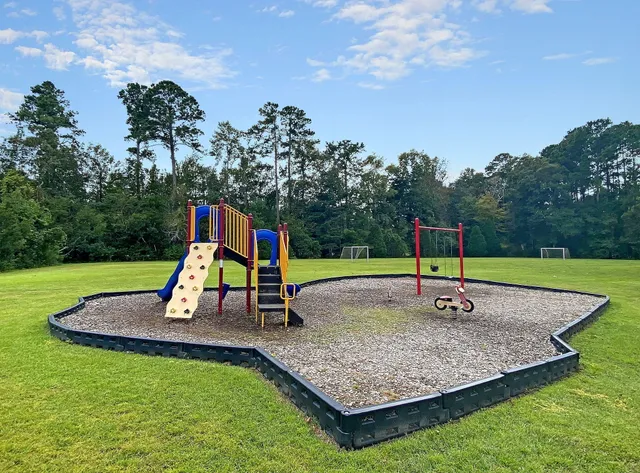 $300,000 | 5000 Hay Bale Court, Summerville, SC 29485