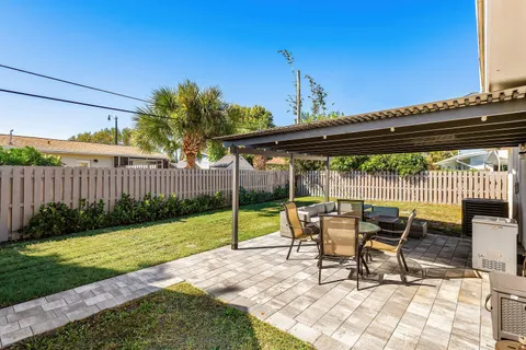 $438,500 | 950 Northeast 23rd Place, Pompano Beach, FL 33064