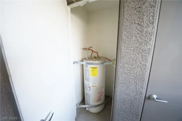 $1,740 | 5055 West Hacienda Avenue, Unit 1122, Las Vegas, NV 89118