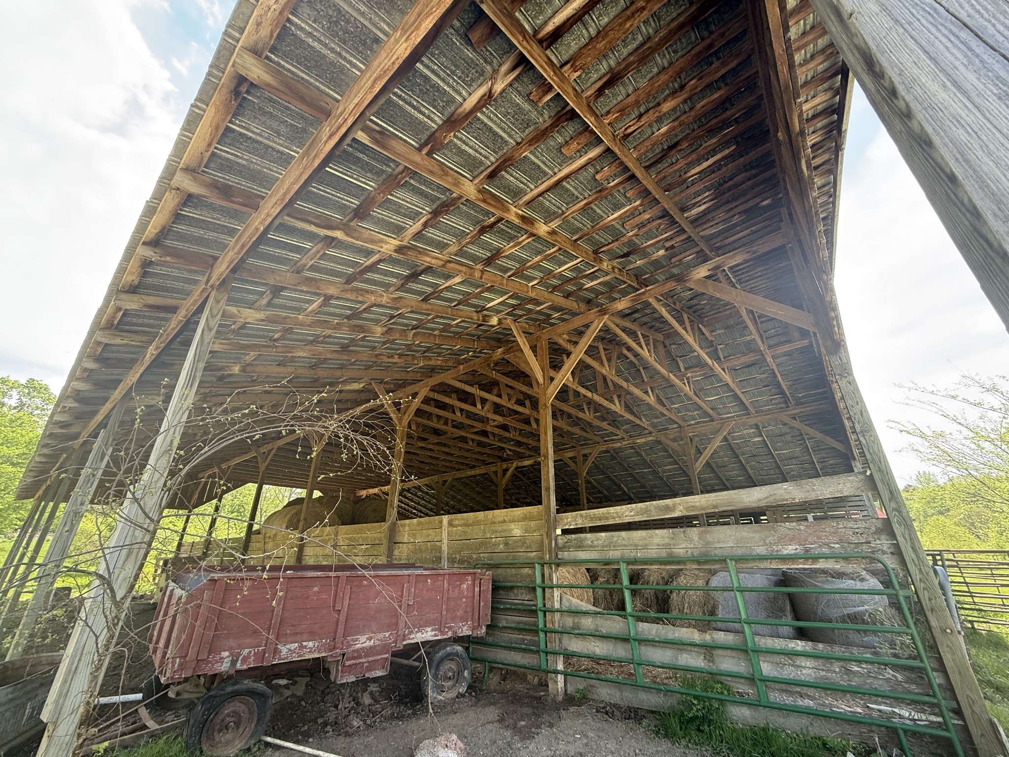 198 Treece Lane Waynesboro, TN 38485 - Photo 35 of 69 a view of outdoor space with wooden deck