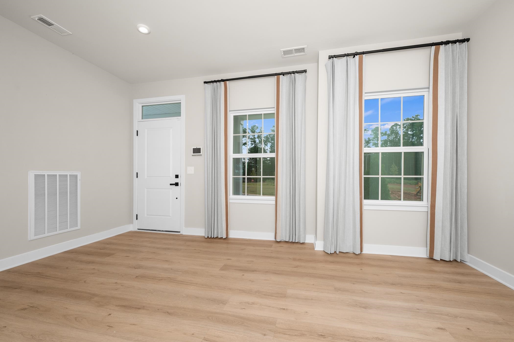 7204 Red Cedar Trail Spartanburg, SC 29306 - Photo 5 of 48