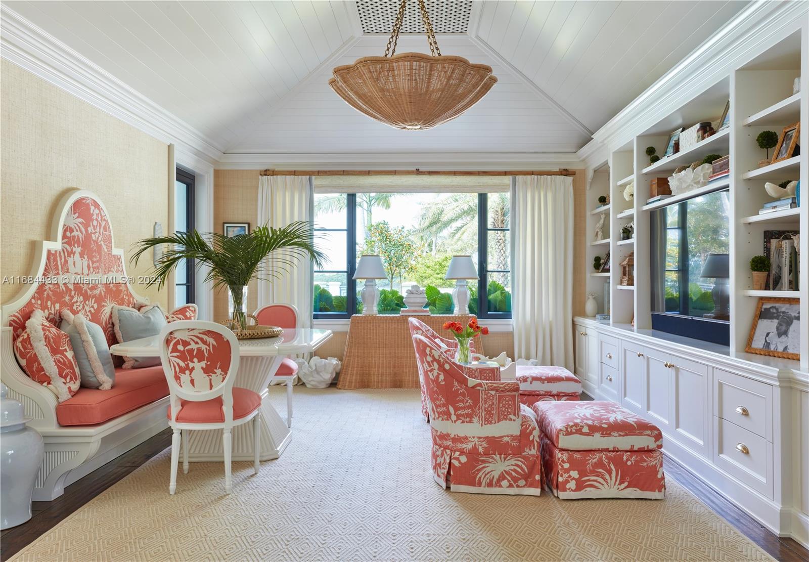 320 South Beach Road Jupiter Island, FL 33455 - Photo 17 of 64