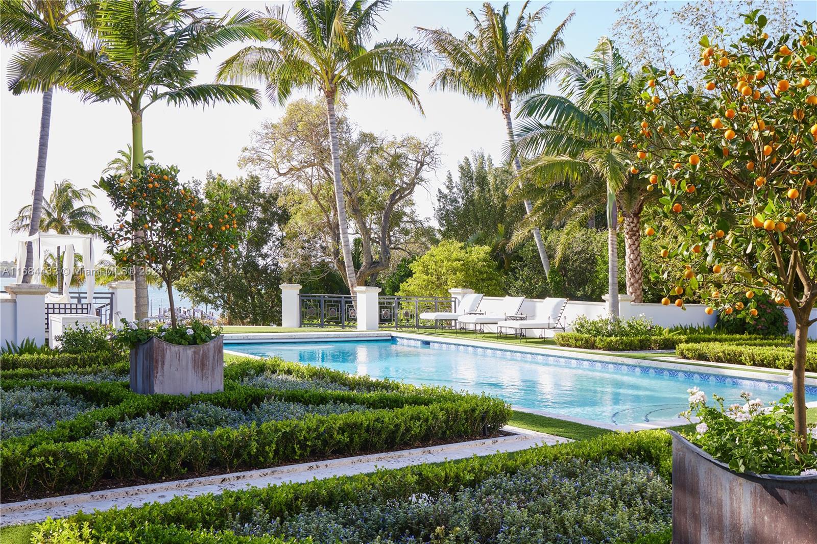 320 South Beach Road Jupiter Island, FL 33455 - Photo 32 of 64