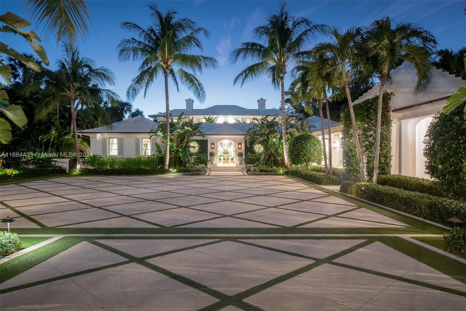 320 South Beach Road Jupiter Island, FL 33455 - Photo 55 of 64