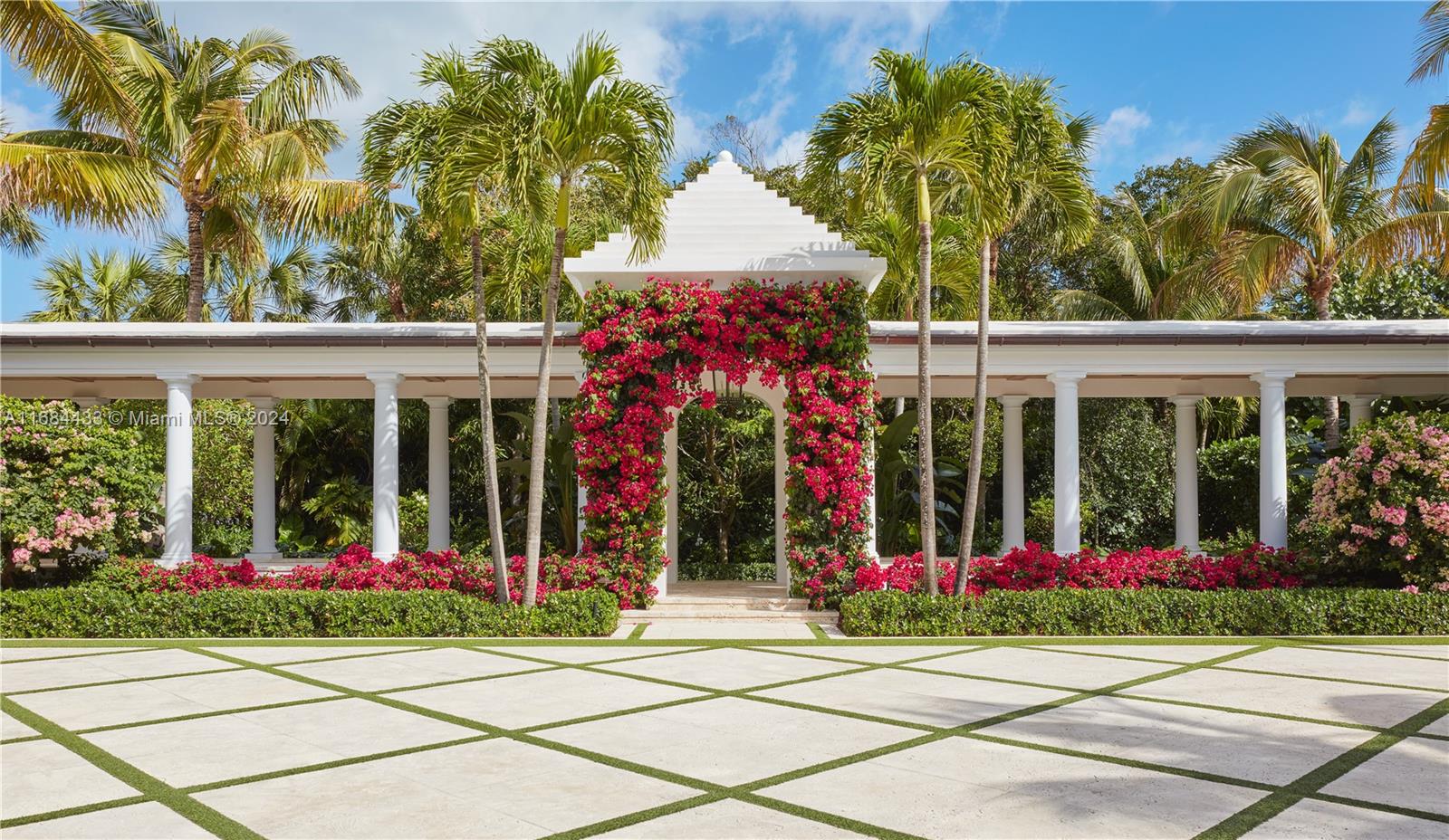 320 South Beach Road Jupiter Island, FL 33455 - Photo 7 of 64