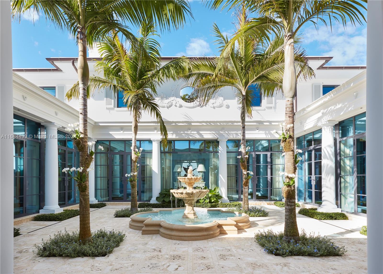 320 South Beach Road Jupiter Island, FL 33455 - Photo 9 of 64