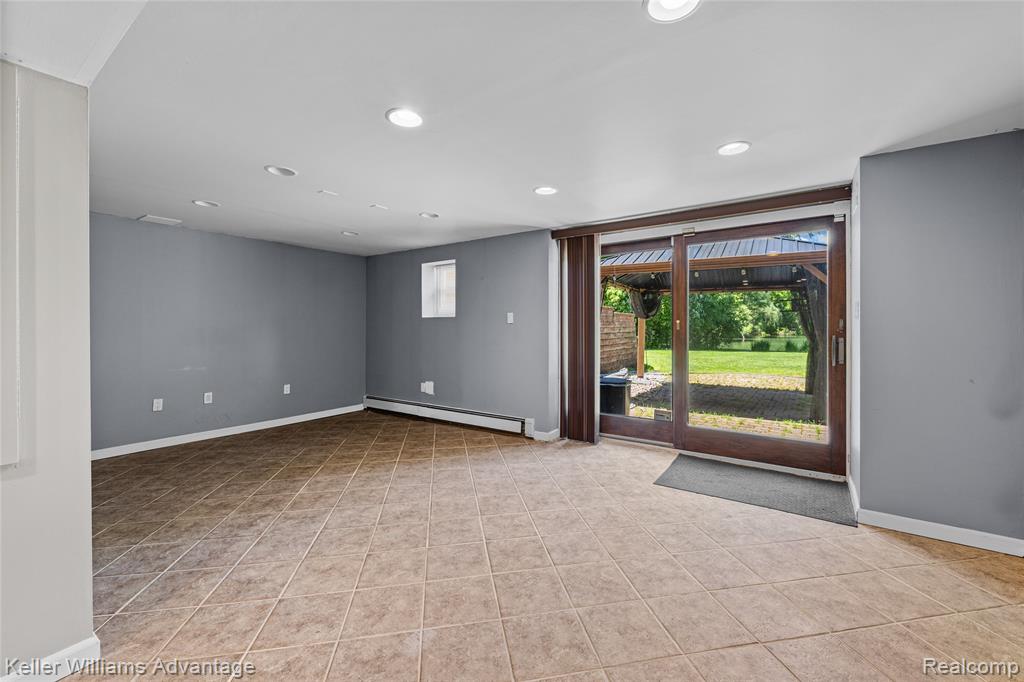 5722 Raven Road Bloomfield Hills, MI 48301 - Photo 20 of 34