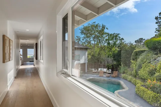 a view of a living room and a kitchen