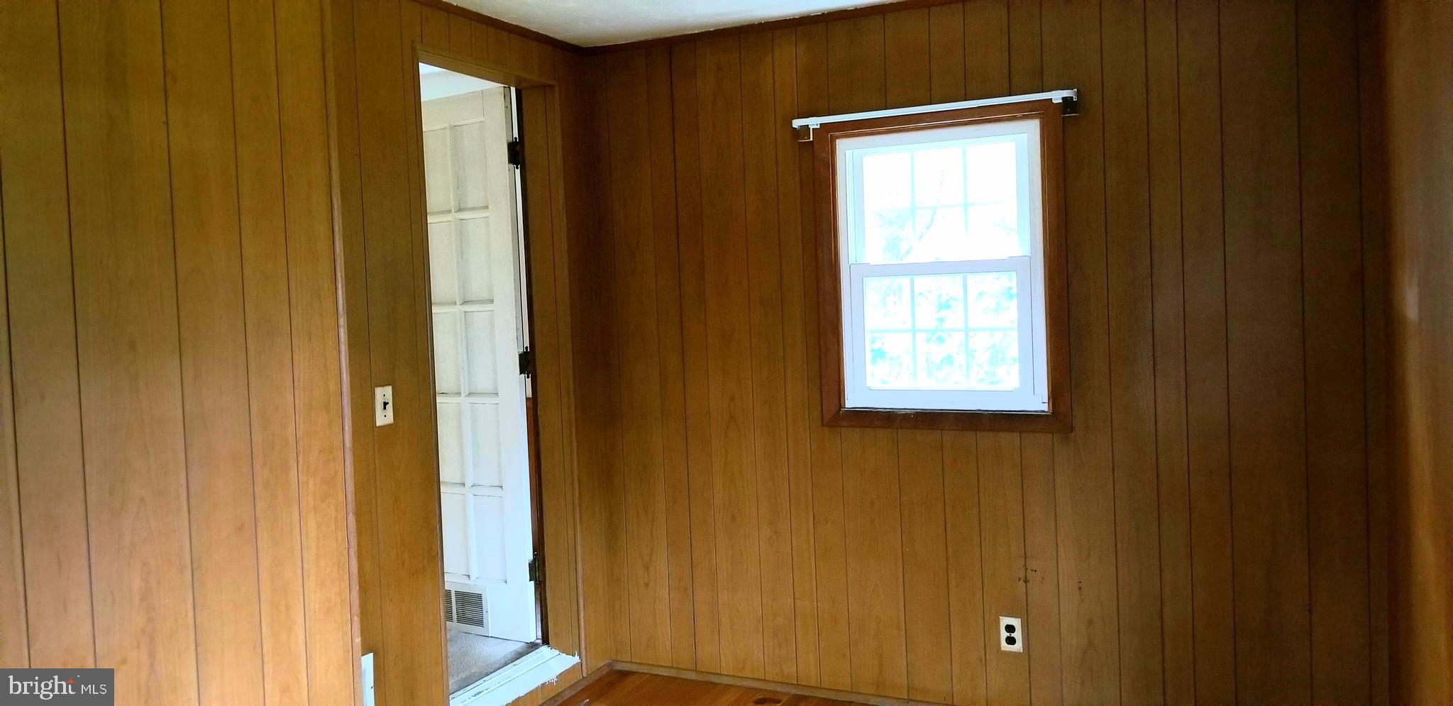 2412 Putnam Road Forest Hill, MD 21050 - Photo 14 of 27 Main level bedroom
