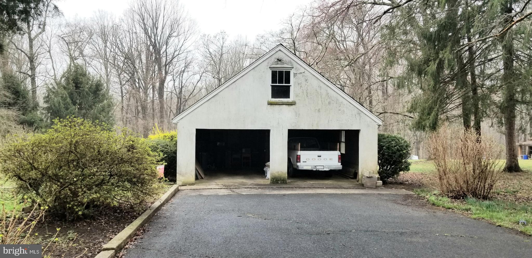2412 Putnam Road Forest Hill, MD 21050 - Photo 5 of 27 Two car garage / w stairs to storage