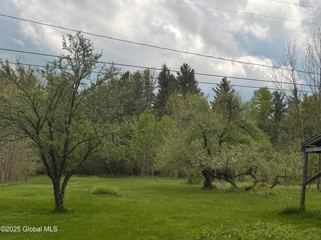 $239,000 | 9012 Graphite Mountain Road, Hague, NY 12836