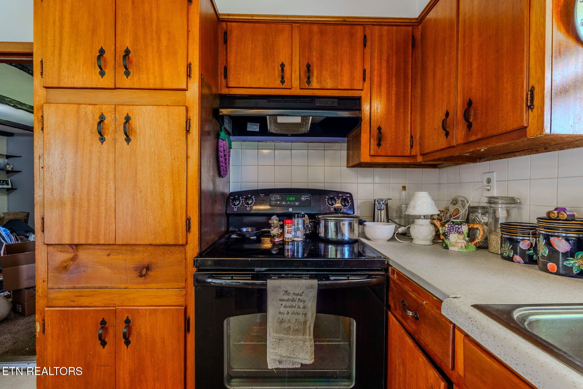 3633 Cunningham Road Knoxville, TN 37918 - Photo 12 of 27 15-web-or-mls-_DSC1189-HDR