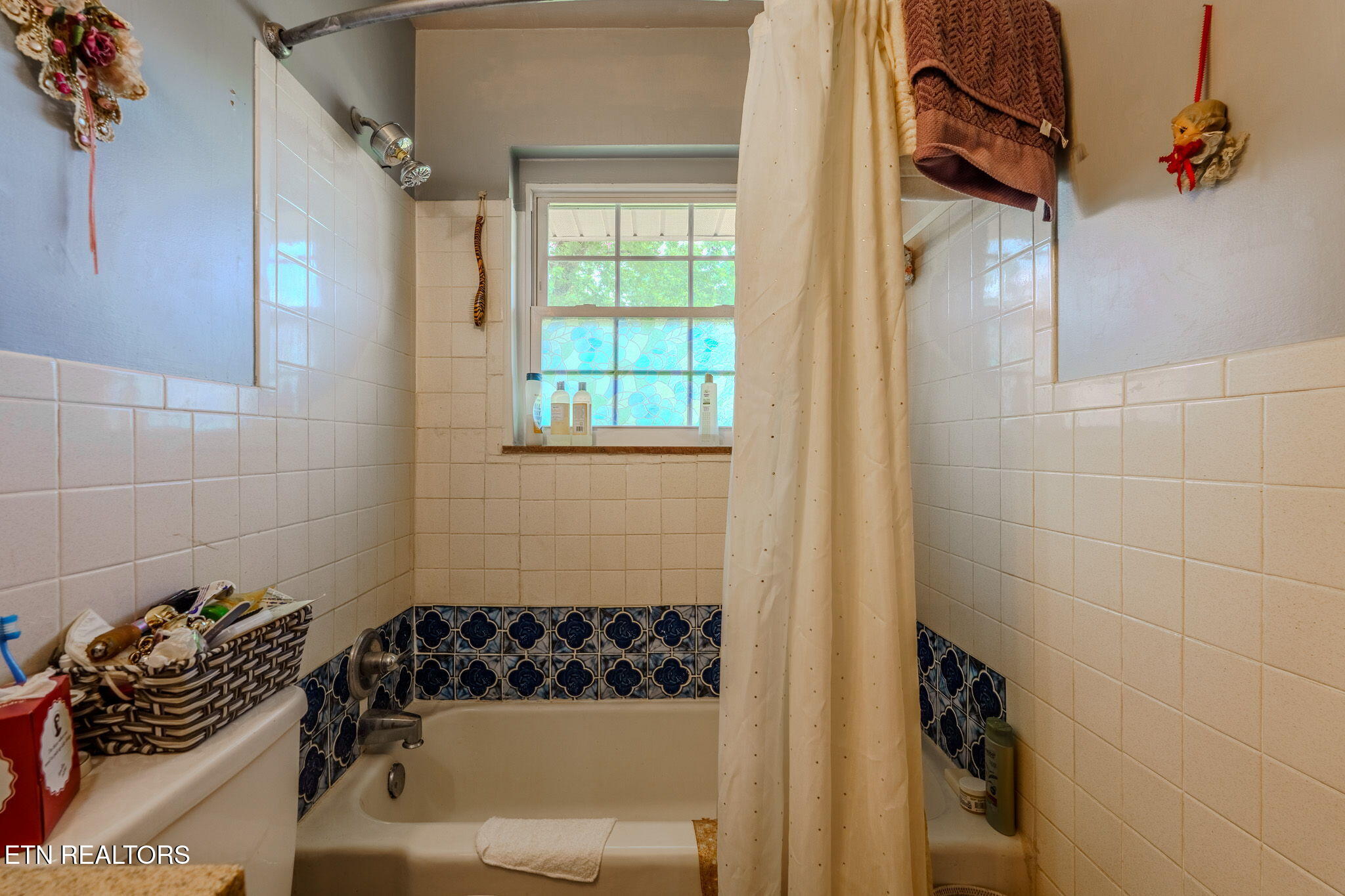 3633 Cunningham Road Knoxville, TN 37918 - Photo 20 of 27 9-web-or-mls-_DSC1129-HDR