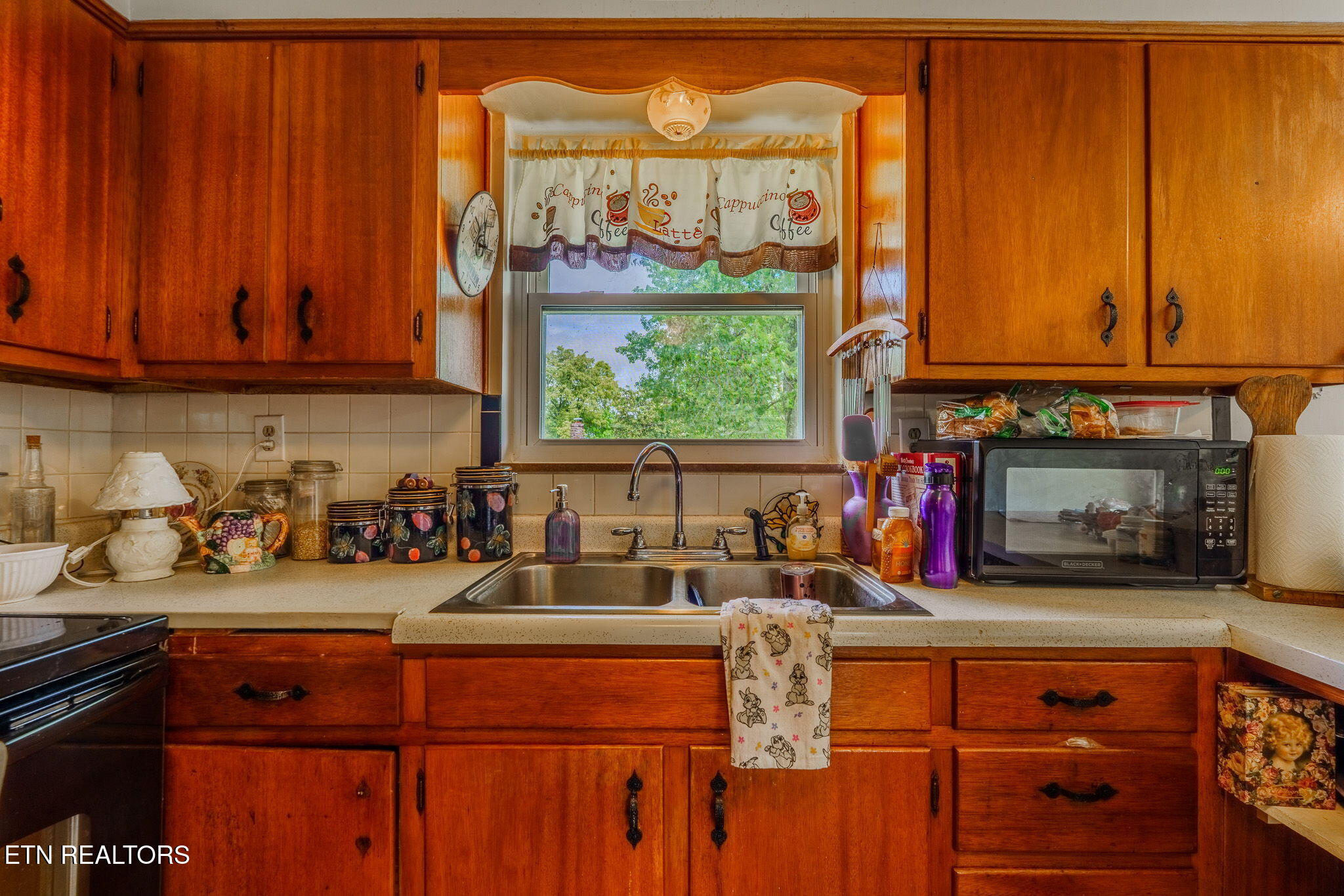 3633 Cunningham Road Knoxville, TN 37918 - Photo 10 of 27 13-web-or-mls-_DSC1184-HDR