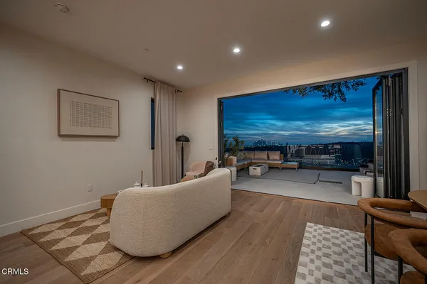$13,000 | 812 West Avenue 37, Los Angeles, CA 90065