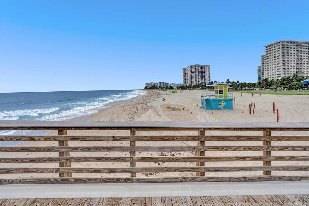 303 North Riverside Drive, Unit 403 Pompano Beach, FL 33062 - Photo 29 of 31 a view of living room with furniture