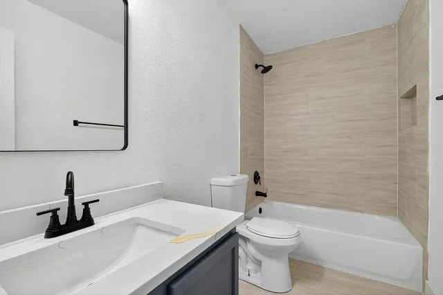 $2,850 | 4241 Meadowknoll Drive, Fort Worth, TX 76123