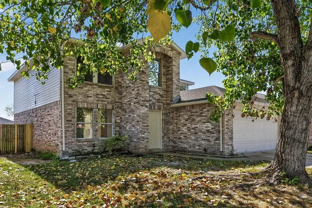 $2,850 | 4241 Meadowknoll Drive, Fort Worth, TX 76123