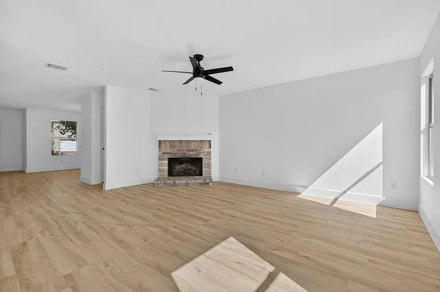 $2,850 | 4241 Meadowknoll Drive, Fort Worth, TX 76123