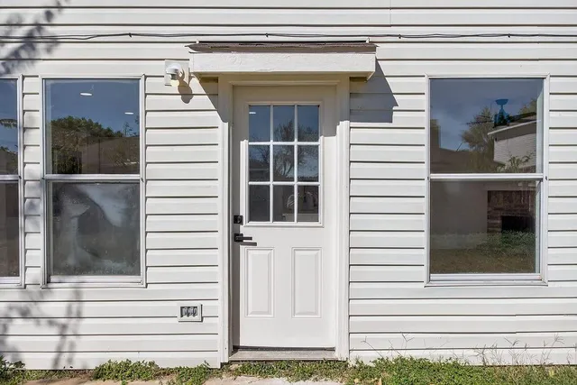 $2,850 | 4241 Meadowknoll Drive, Fort Worth, TX 76123