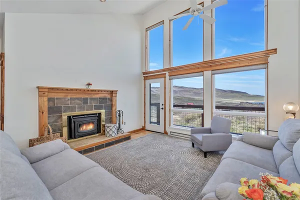 $549,000 | 30331 County Road 16, Unit 302, Oak Creek, CO 80467