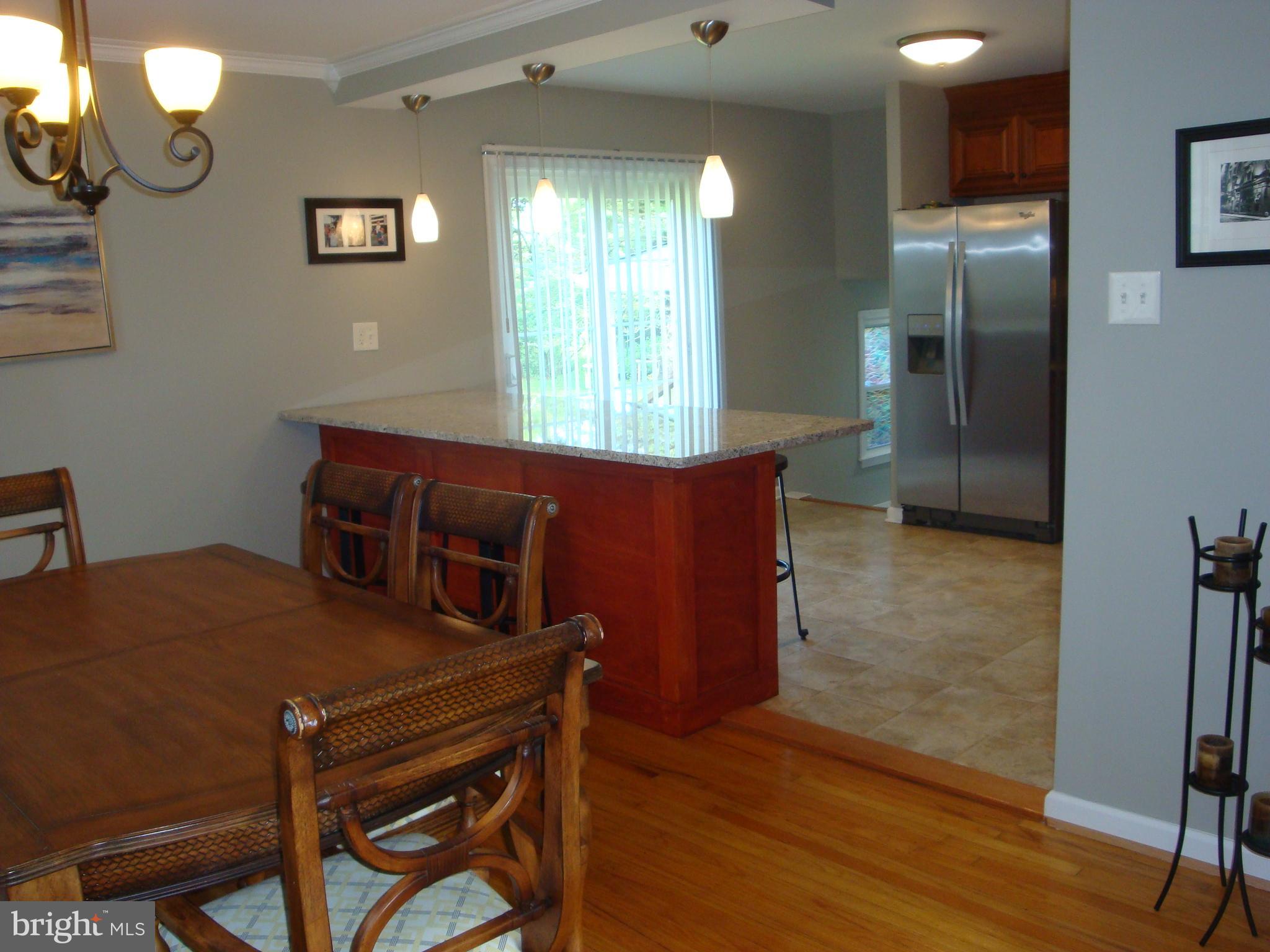 21 Boxwood Road Holland, PA 18966 - Photo 8 of 42 Entertaining is a breeze!