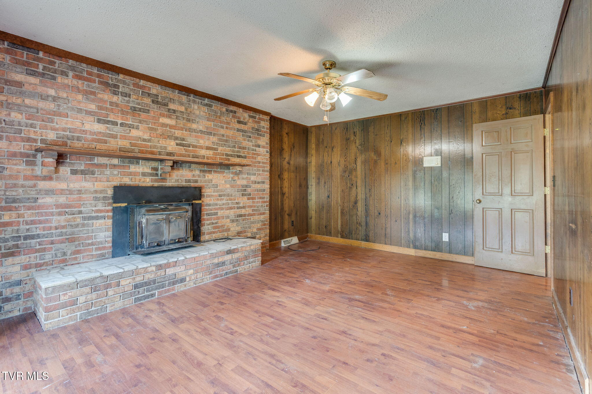 2531 Bob Little Road Elizabethton, TN 37643 - Photo 18 of 48 017