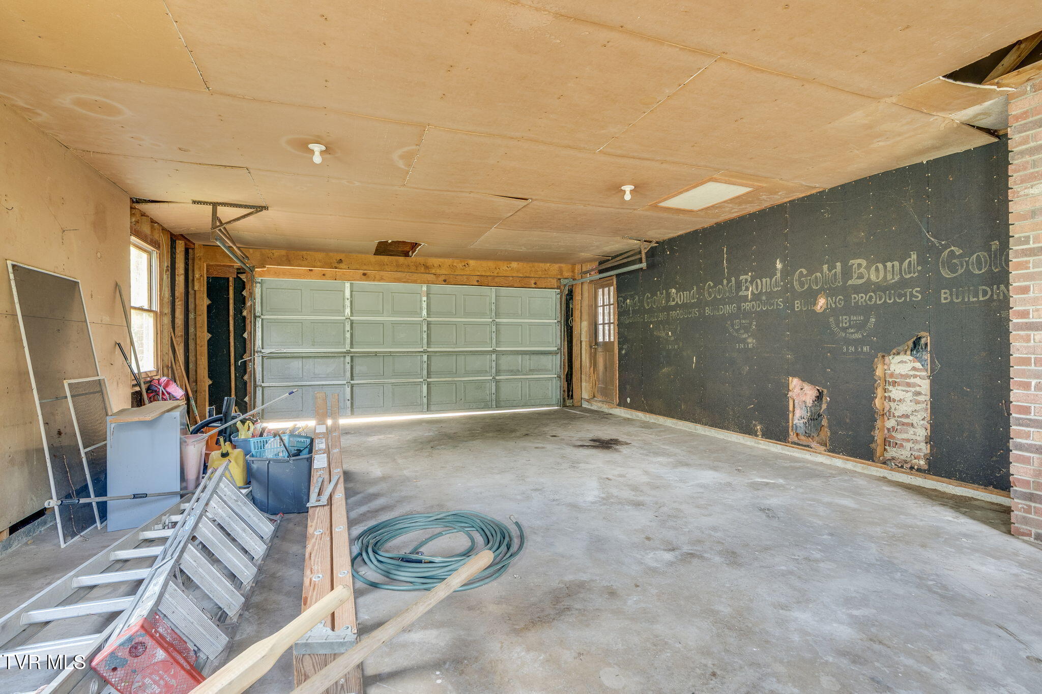 2531 Bob Little Road Elizabethton, TN 37643 - Photo 34 of 48 033
