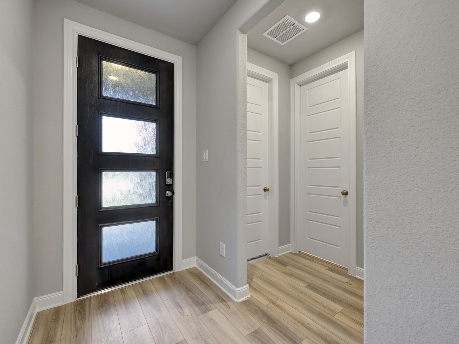 1645 Hopson Ranch Drive Conroe, TX 77301 - Photo 8 of 33 a view of an empty room and window