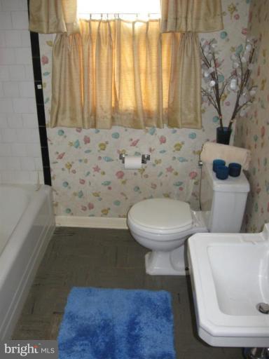 810 Seaword Road Towson, MD 21286 - Photo 19 of 27 Bath #3