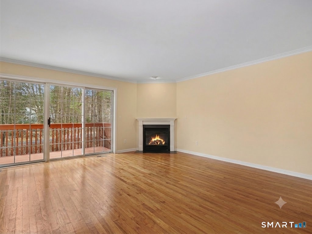 180 Turn Of River Road, Unit 13A Stamford, CT 06905 - Photo 6 of 40