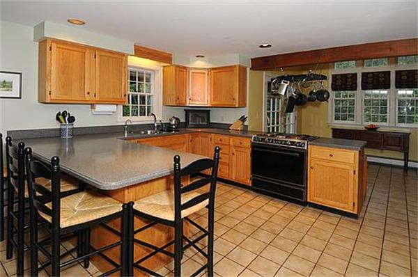 35 Little Pond Road Merrimac, MA 01860 - Photo 3 of 21